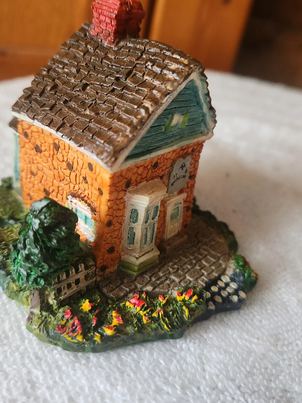 New England Miniature VTG Dept 56 Orange Cottage 1774 Apothecary Sign 1987